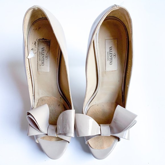 Valentino Patent Leather Bow Peep Toe Heels - Picture 4 of 7